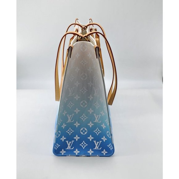 Louis Vuitton Monogram Giant By The Pool Onthego Blue Tote Super Mint Condition - Picture 4 of 8